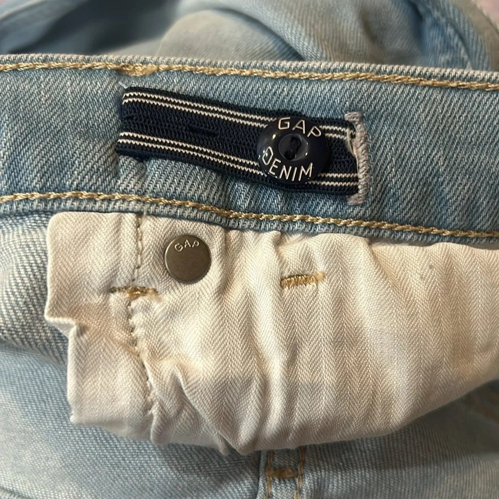 NWT Gap embroidery jeans High rise  Adjustable waist size 12 girls